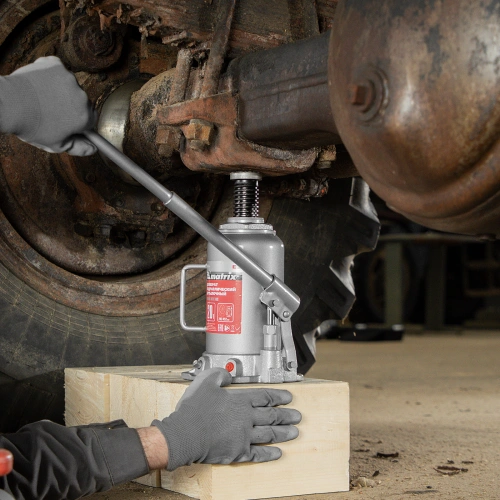 Домкрат гидравлический бутылочный, 20 т, высота подъема 242-452 мм Matrix по ценам производителя в Воронеже с доставкой по всей России