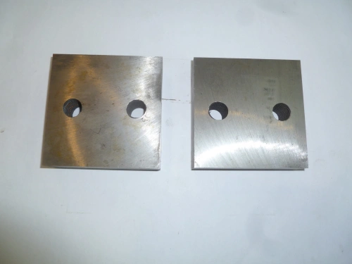 Нож для резчика арматуры ТСС GQ-50,A.N (к-т из 2-х деталей  с 2 отверстиями М16,90х90х26 мм) по ценам производителя в Воронеже с доставкой по всей России