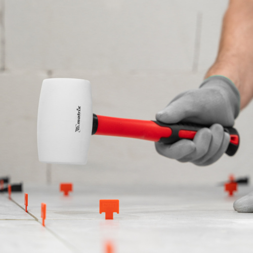 Киянка резиновая, 450 г, белая резина, фибергласовая рукоятка Matrix по ценам производителя в Воронеже с доставкой по всей России