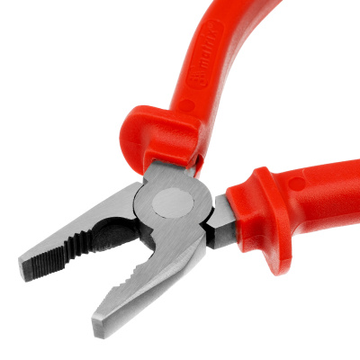 Плоскогубцы Econom, 160 мм, шлифованные, пластмассовые рукоятки Matrix по ценам производителя в Воронеже с доставкой по всей России