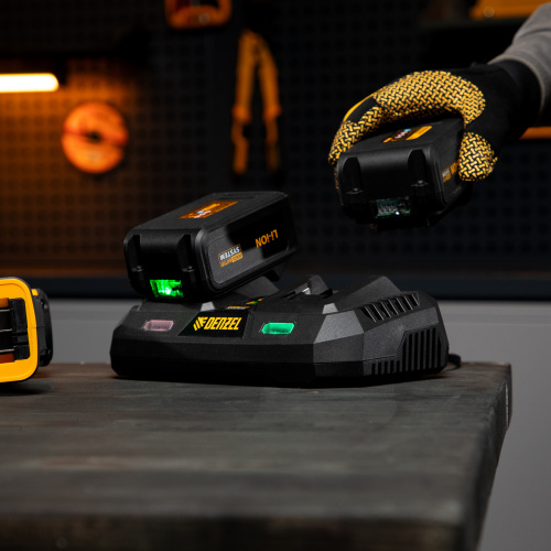 Батарея аккумуляторная IB-18-4.0, Li-Ion, 18 В, 4.0 А/ч Denzel по ценам производителя в Воронеже с доставкой по всей России