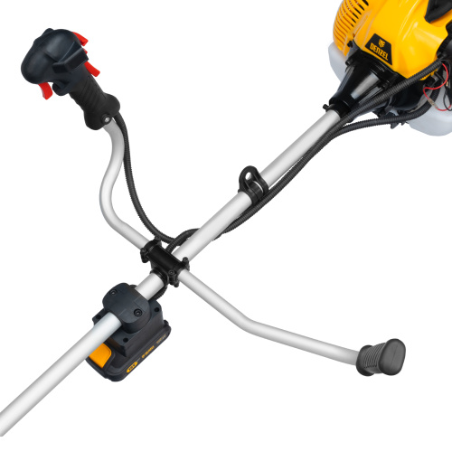 Триммер бензиновый DT-52E, 52 см3, неразъемная штанга, электростартер, состоит из 2 частей Denzel по ценам производителя в Воронеже с доставкой по всей России