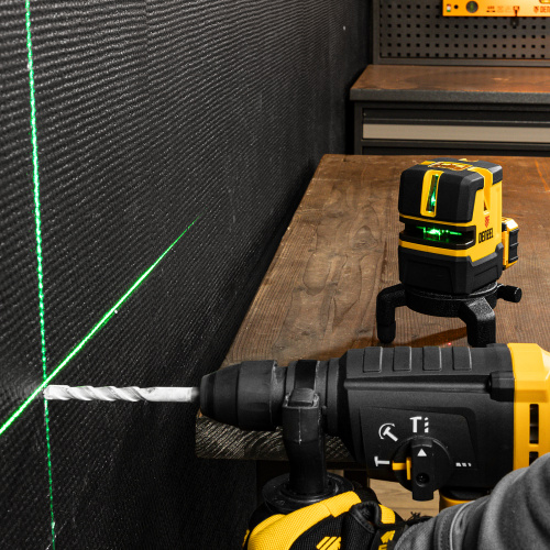 Лазерный уровень LX 06 Green, 30 м, 520 нм, аккумулятор Li 5200 mAh, резьба 5/8" Denzel по ценам производителя в Воронеже с доставкой по всей России