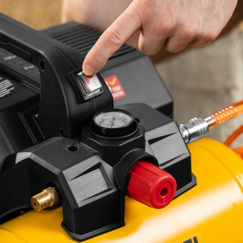 Компрессор  DLS750/6 безмасляный малошумный 750 Вт, 140 л/мин,ресивер 6 л Denzel по ценам производителя в Воронеже с доставкой по всей России