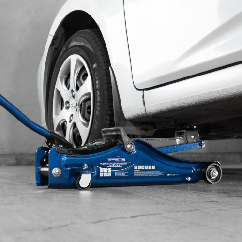 Домкрат гидравлический подкатной, 2 т, Low Profile, 80-380 мм Stels по ценам производителя в Воронеже с доставкой по всей России