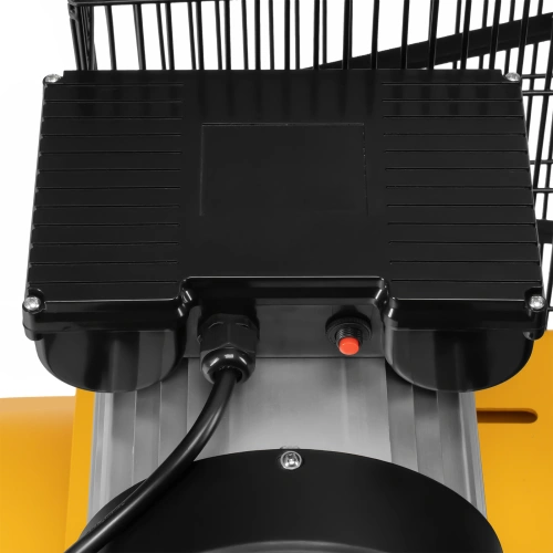 Компрессор воздушный BCV2200/100, ременный привод, 2.2 кВт, 100 литров, 370 л/мин Denzel по ценам производителя в Воронеже с доставкой по всей России