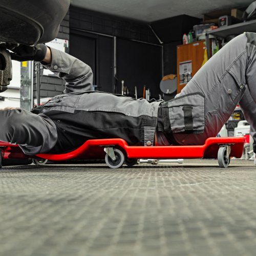 Лежак ремонтный на шести колесах, 1000 х 475 х 128 мм, пластиковый Matrix по ценам производителя в Воронеже с доставкой по всей России