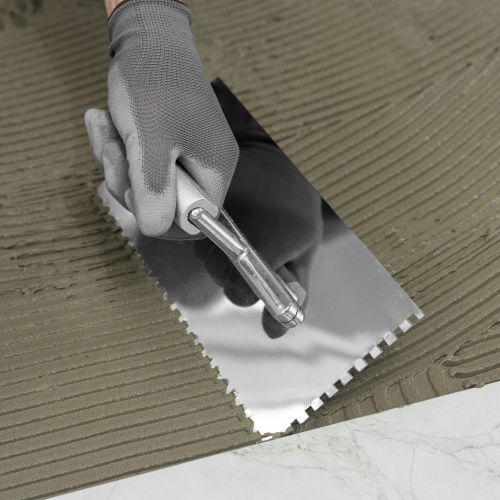 Гладилка из нержавеющей стали, 280 х 130 мм, деревянная ручка, зуб 6 х 6 мм Matrix по ценам производителя в Воронеже с доставкой по всей России