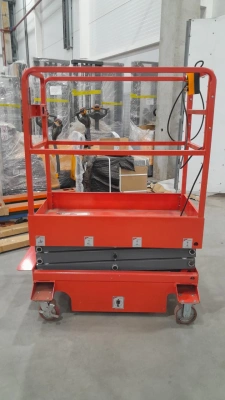 Подъемник ножничный передвижной 500 кг 12/14 м TOR SJY-0,5-12 DC аккумуляторный по ценам производителя в Воронеже с доставкой по всей России