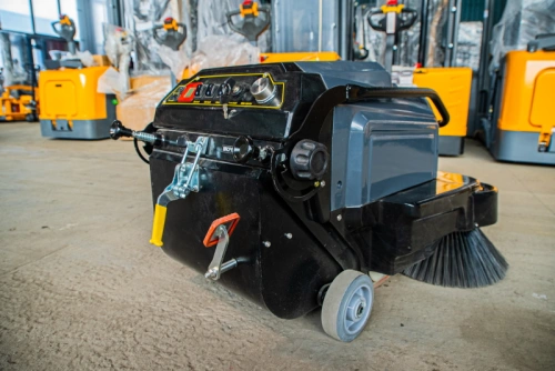 Машина подметальная с АКБ GEL 12/100 В/Ач TOR A100 по ценам производителя в Воронеже с доставкой по всей России