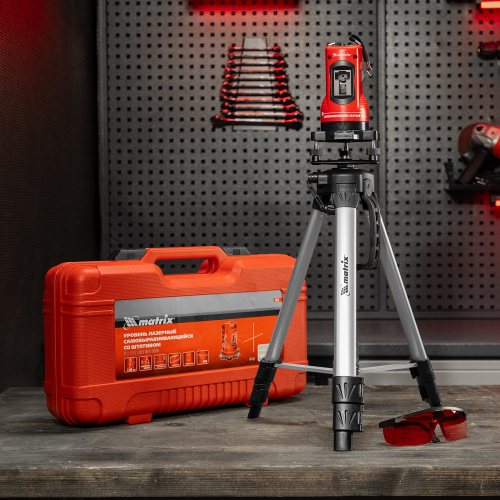 Лазерный уровень самовыравнивающийся, 150 мм, штатив 1150 мм, набор в пластиковом кейсе Matrix по ценам производителя в Воронеже с доставкой по всей России