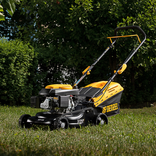 Газонокосилка бензиновая GLD-420, 146 см3, ширина 42 см, 40 л Denzel по ценам производителя в Воронеже с доставкой по всей России