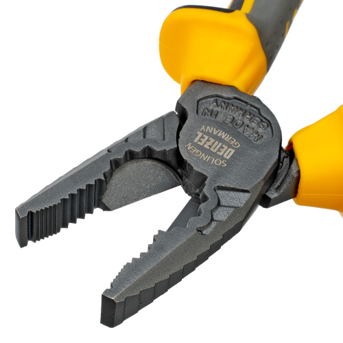 Плоскогубцы комбинированные 180 мм, трехкомпонентные рукоятки Denzel по ценам производителя в Воронеже с доставкой по всей России