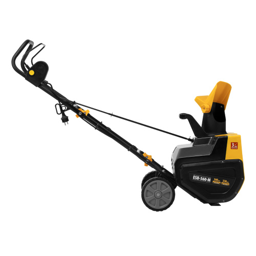 Электрическая снегоуборочная машина ESB-560-M, 2,5 кВт, металлический шнек, LED фара Denzel по ценам производителя в Воронеже с доставкой по всей России