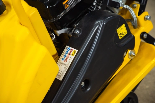 Виброплита 85 кг, 13кН (LCT) бак, коврик, колесный комплект TOR T-80 по ценам производителя в Воронеже с доставкой по всей России