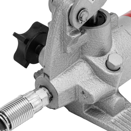 Растяжка гидравлическая, 4 т, набор из 17 предметов, 7 сменных насадок, в пластиковом кейсе Matrix по ценам производителя в Воронеже с доставкой по всей России