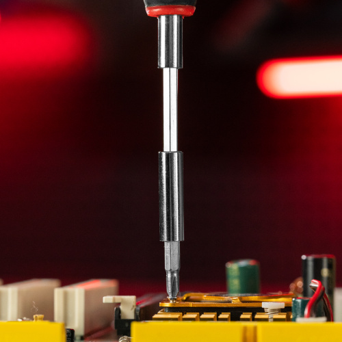 Отвертка для точных работ с насадками Fusion, 22 предмета, в пластиковом пенале Matrix по ценам производителя в Воронеже с доставкой по всей России