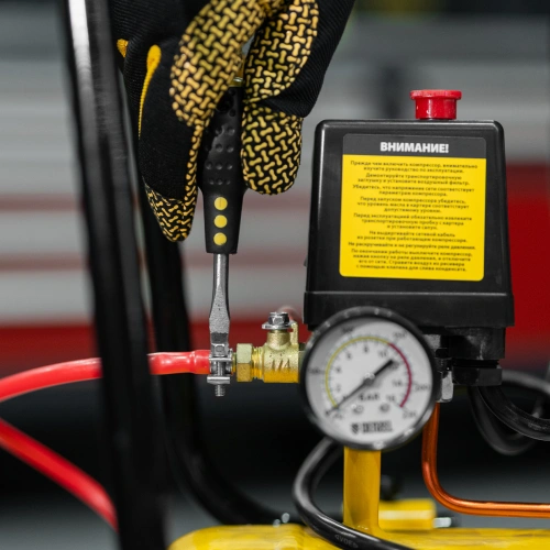 Компрессор воздушный BCV2300/100, ременный привод, 2.3 кВт, 100 литров, 440 л/мин Denzel по ценам производителя в Воронеже с доставкой по всей России