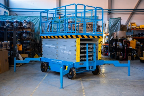 Подъемник ножничный передвижной аккумуляторный 500 кг, 12/14 м, 24/85 В/Ач TOR SJY-0,5-12 DC по ценам производителя в Воронеже с доставкой по всей России