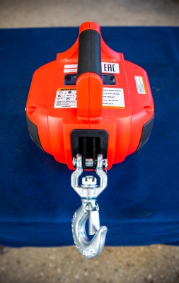 Лебедка под шуруповерт переносная TOR SQ-500 225 кг 12 м по ценам производителя в Воронеже с доставкой по всей России