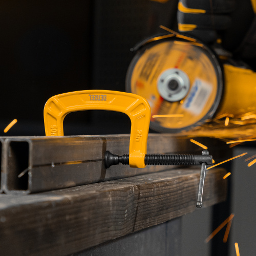 Струбцина G-образная, усиленная, 50 мм Denzel по ценам производителя в Воронеже с доставкой по всей России