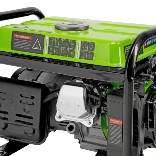 Генератор бензиновый БС-1200, 1 кВт, 230 В, четырехтактный, 5.5 л, ручной стартер Сибртех по ценам производителя в Воронеже с доставкой по всей России