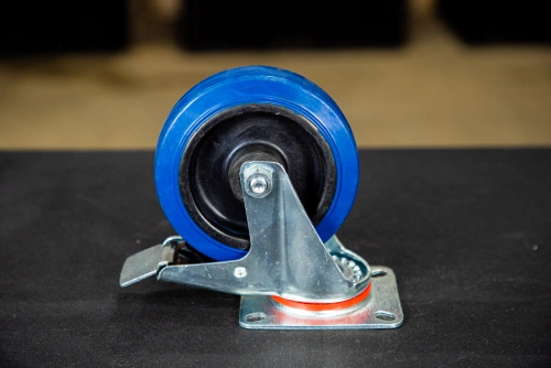 Колесо поворотное резина SRCLb 55 125 мм с тормозом (F) по ценам производителя в Воронеже с доставкой по всей России