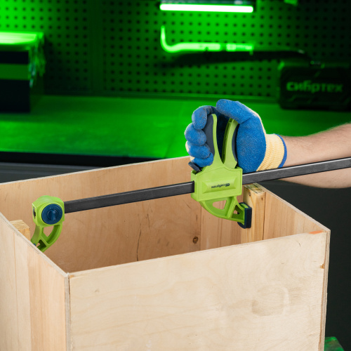 Струбцина F-образная, быстрозажимная, 900 х 70 х 1130 мм, пластиковый корпус, фиксатор, двухкомпонентная рукоятка Сибртех по ценам производителя в Воронеже с доставкой по всей России