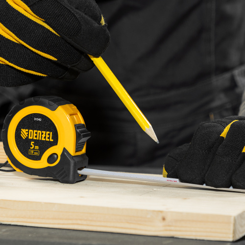 Рулетка 5м х 19мм, двухкомп. корпус, кнопка-пауза Denzel по ценам производителя в Воронеже с доставкой по всей России