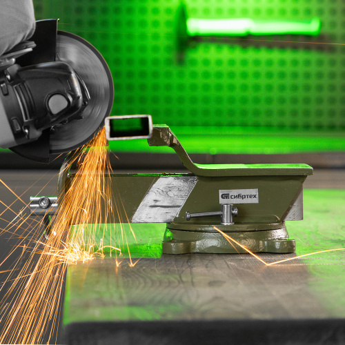 Тиски слесарные, 125 мм, стальные, поворотные Сибртех по ценам производителя в Воронеже с доставкой по всей России