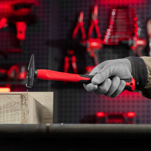 Молоток слесарный optimal, 100 г, фибергласовая обрезиненная рукоятка, квадратный боек Matrix по ценам производителя в Воронеже с доставкой по всей России