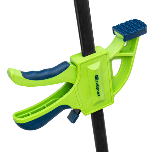 Струбцина F-образная, быстрозажимная, 200 х 70 х 420 мм, пластиковый корпус, фиксатор, двухкомпонентная рукоятка Сибртех по ценам производителя в Воронеже с доставкой по всей России