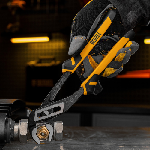 Набор инструментов, 1/2", 1/4", CrV, S2, пластиковый кейс, 64 предмета Denzel по ценам производителя в Воронеже с доставкой по всей России