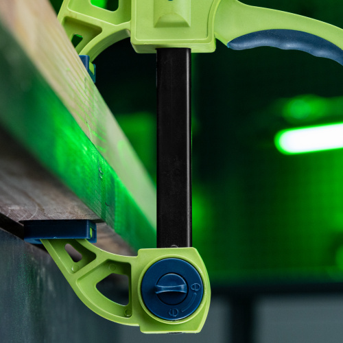 Струбцина F-образная, быстрозажимная, 200 х 70 х 420 мм, пластиковый корпус, фиксатор, двухкомпонентная рукоятка Сибртех по ценам производителя в Воронеже с доставкой по всей России