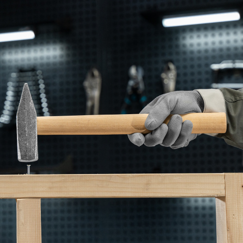 Молоток слесарный, 800 г, квадратный боек, деревянная рукоятка по ценам производителя в Воронеже с доставкой по всей России