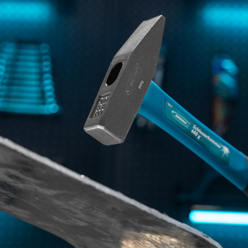 Молоток слесарный, 600 г, квадратный боек, фибергласовая обрезиненная рукоятка Gross по ценам производителя в Воронеже с доставкой по всей России