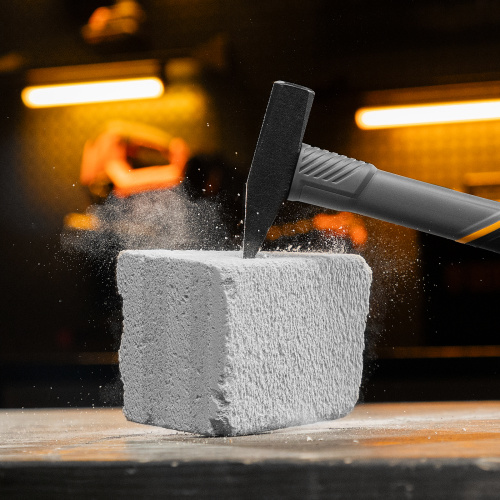 Молоток слесарный, 300 г, кованый, фибергласовая рукоятка c TPR покрытием Denzel по ценам производителя в Воронеже с доставкой по всей России