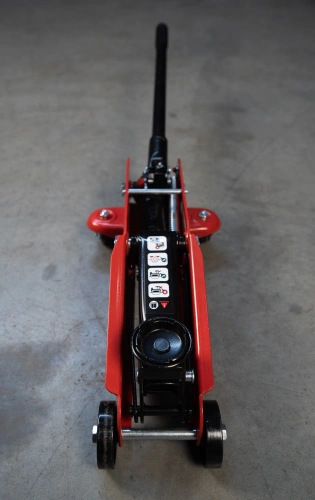 Домкрат подкатной TOR 2,0 т 135-330MM LT-FJ820012 по ценам производителя в Воронеже с доставкой по всей России