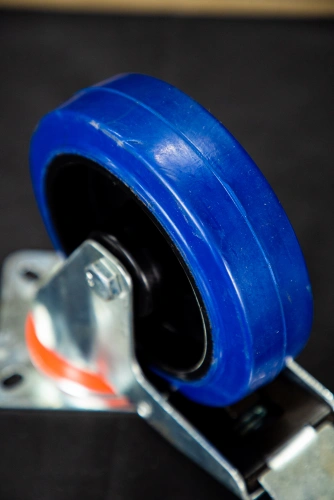 Колесо поворотное резина SRCLb 63 160 мм с тормозом (N) по ценам производителя в Воронеже с доставкой по всей России