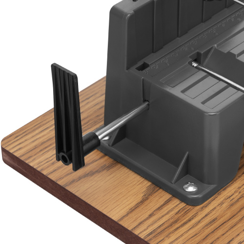 Стусло прецизионное, двухплоскостное, пила 600 мм, две прижимные струбцины, ограничительный упор Gross по ценам производителя в Воронеже с доставкой по всей России