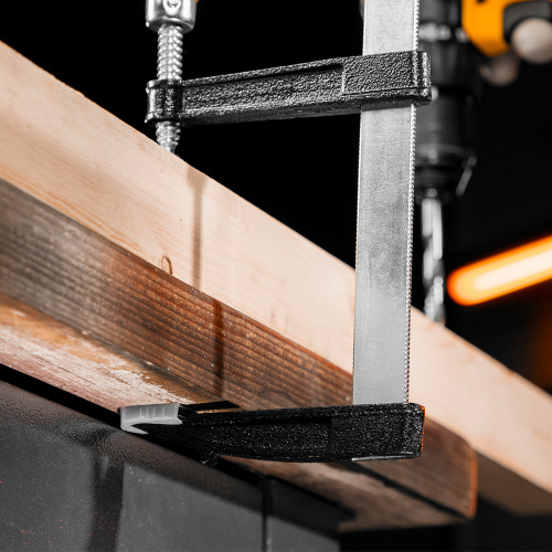 Струбцина F-образная, 300 х 80 мм Sparta по ценам производителя в Воронеже с доставкой по всей России