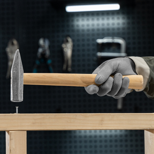 Молоток слесарный, 500 г, квадратный боек, деревянная рукоятка по ценам производителя в Воронеже с доставкой по всей России