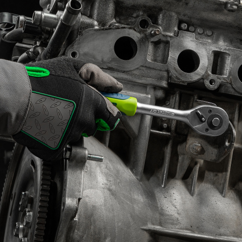 Набор инструментов, 1/2", 3/8", 1/4", пластиковый кейс 215 предм. Сибртех по ценам производителя в Воронеже с доставкой по всей России