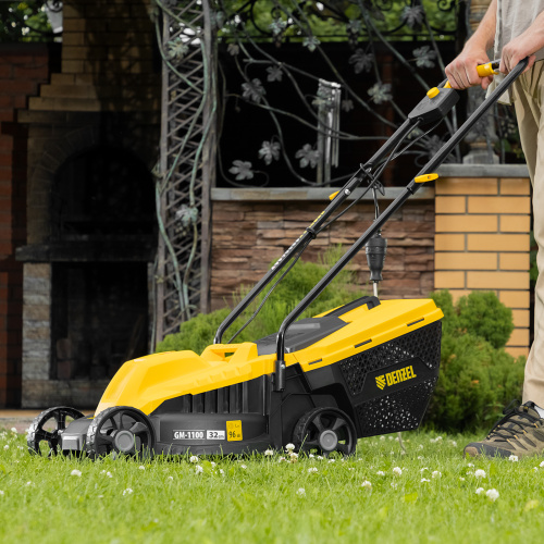 Газонокосилка электрическая GM-1100, 1100 Вт, шир. 32 см, 3 уров., травосб. 30 л Denzel по ценам производителя в Воронеже с доставкой по всей России