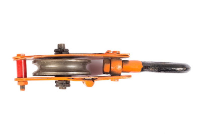 Блок монтажный однорольный с  ушком TOR 0,5 т с откидной щекой по ценам производителя в Воронеже с доставкой по всей России