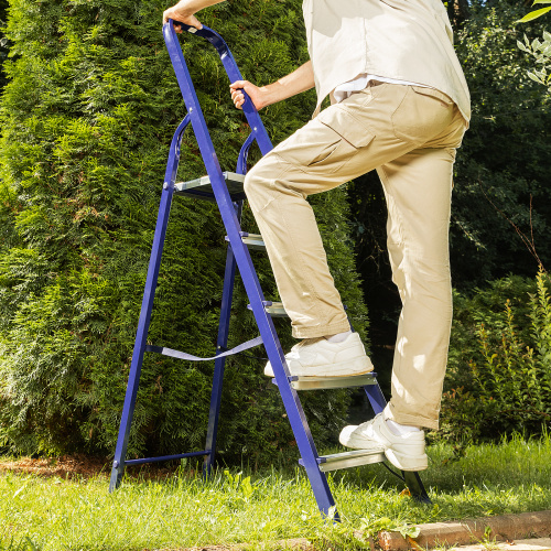 Стремянка, 5 ступеней, стальная, Сибртех по ценам производителя в Воронеже с доставкой по всей России